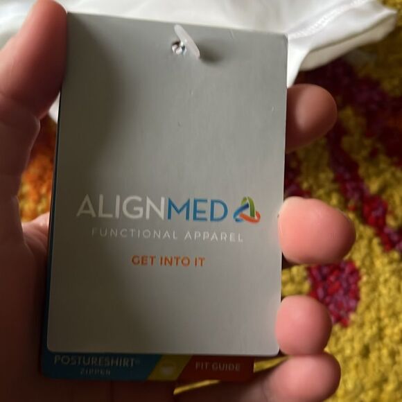 NWT ALIGNMED WHITE ZIPPER SHORT SLEEVE WOMENS MEDIUM - Picture 7 of 10